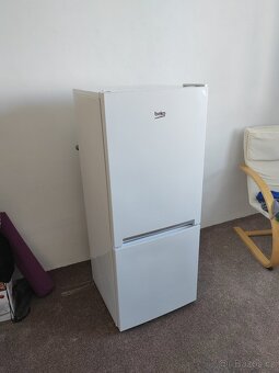 Lednička s mrazákem Beko - 3