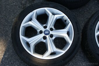 4ks hezkych Y alu kol original Ford 18 letni pneu - 3