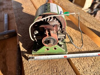 prodám historické motory a kompresor - 3