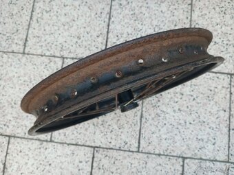 Jawa Pérák - náboj př. kola + ráfek 16". - 3