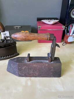 Starožitná žehlička - 3