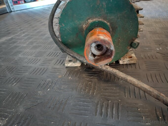 Elektromotor 3f, typ 4AP90S-2 - 3