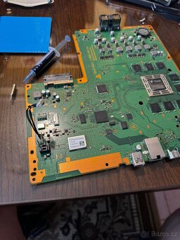 Servis herních konzolí PlayStation 4/5 Xbox Series X/S a One - 3