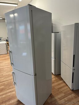 Lednice s mrazákem Liebherr (283) - 3