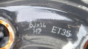 Sada letních pneumatik včetně plechových disků - 3