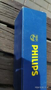 Krabice nových žárovek Philips 12 V - 3
