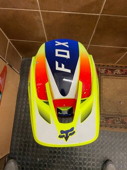 Motokrosová helma FOX V3 - 3