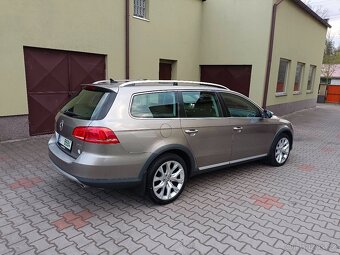 VW Passat B7 Alltrack 2.0 Tdi 125 kW DSG 4x4 combi - 3