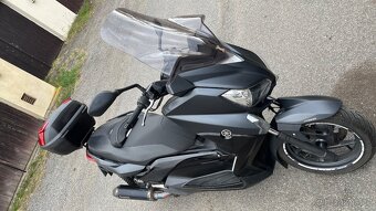 X-Max 250 r.v.2016 - 3