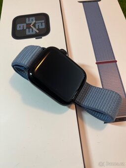 Apple watch SE 2.generace 44mm - 3