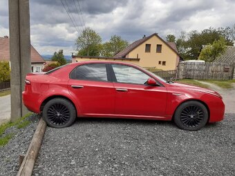 Alfa Romeo 159 - 3