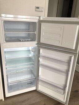 Lednička s mrazákem BEKO - 3