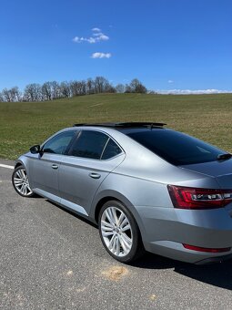Superb 2.0 TSI benzin + zimní sada kol 19” - 3