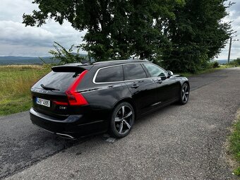 Volvo V90 D5 AWD R-Design Panorama, 173 kW, 2017, Automat - 3