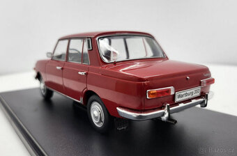 Wartburg 353 WHITEBOX 1:24 - ČERVENÝ - 3