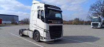 Tahač Volvo 460 E6 - 3