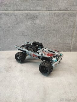 Lego Technic a Creator Auta - 3