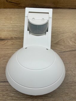 Prodej noveho venkovni senzoroveho svitidla - 3