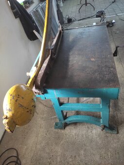 Tabulové nůžky rucni - 3