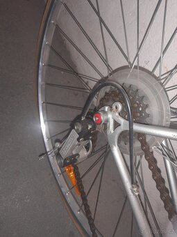 Prodám zánovní kolo favorit top stav - 3