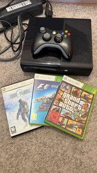 Xbox 360e + hry  Xbox 360 + 2 hry - 3