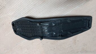 Sedačka na KTM 690 19-24 - 3