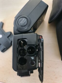 Blesk Nikon SB-600 - 3