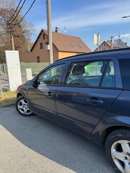 Opel Astra H caravan kombi - 3