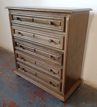 Dubový, rustikální příborník. - 3