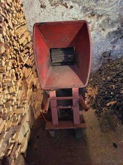 Drtič větví, štěpkovač - 3