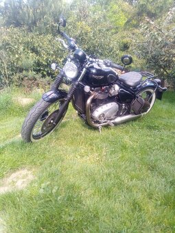 Triumph bobber - 3