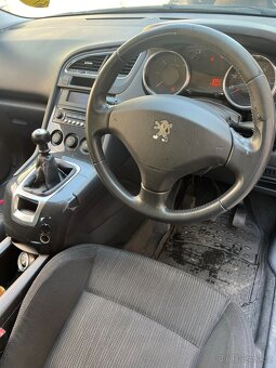 rozprodam peugeot 5008 1,6 hdi 2010 115000 mil na dily ne v - 3
