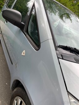 Mitsubishi Colt 1.1 - 3