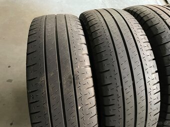 prodám letní pneumatiky 215/70/15C Michelin celá sada - 3