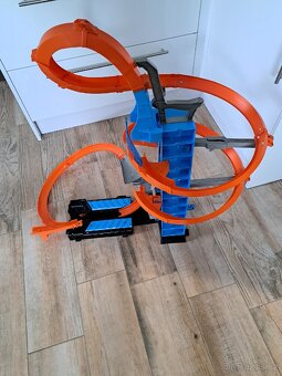 HOT WHEELS Nebeská věž - 3