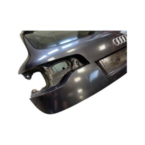 Páté dveře šedá metalíza LZ7L AUDI Q7 4L r.v. 2007 - 3