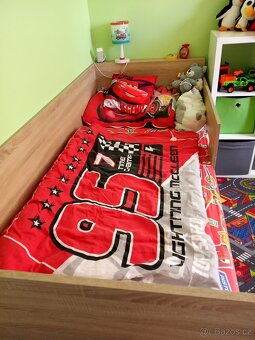 Jednolůžková postel s úložným prostorem - 3