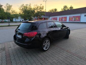 Opel Astra J - 3