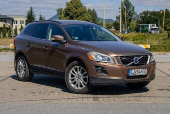Volvo XC60 D5 AWD Summum Geartronic - 3