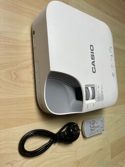 Laserový dataprojektor CASIO XJ V2 - 3