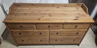 Komoda Ikea Leksvik mořidlo antik 7 šuplíků - 3