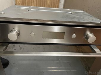 Vestavná trouba Whirlpool - 3