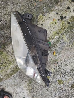 Levá přední lampa - 3