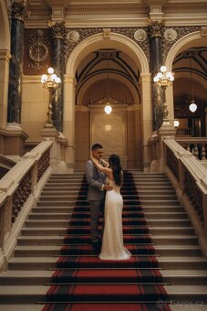 Svatební šaty, elegantní, třpytivé, s výstřihem do V, střih - 3