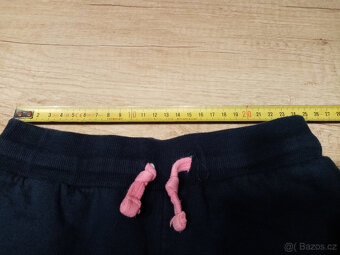 tepláky Minnie vel. 122 - 3