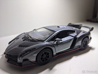 KINSMART Lamborghini Veneno - 3