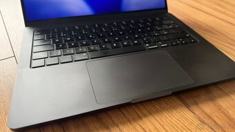 Apple MacBook Pro 14 - M3 Pro 11-Core - 18GB Ram - 512 SSD - 3