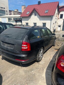 Škoda Octavia 2 RS díly - 3