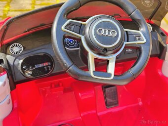 Autíčko Audi TT rs - 3