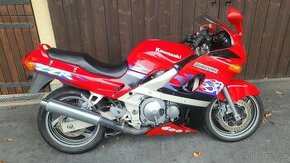 Kawasaki ZZR 600 - 3